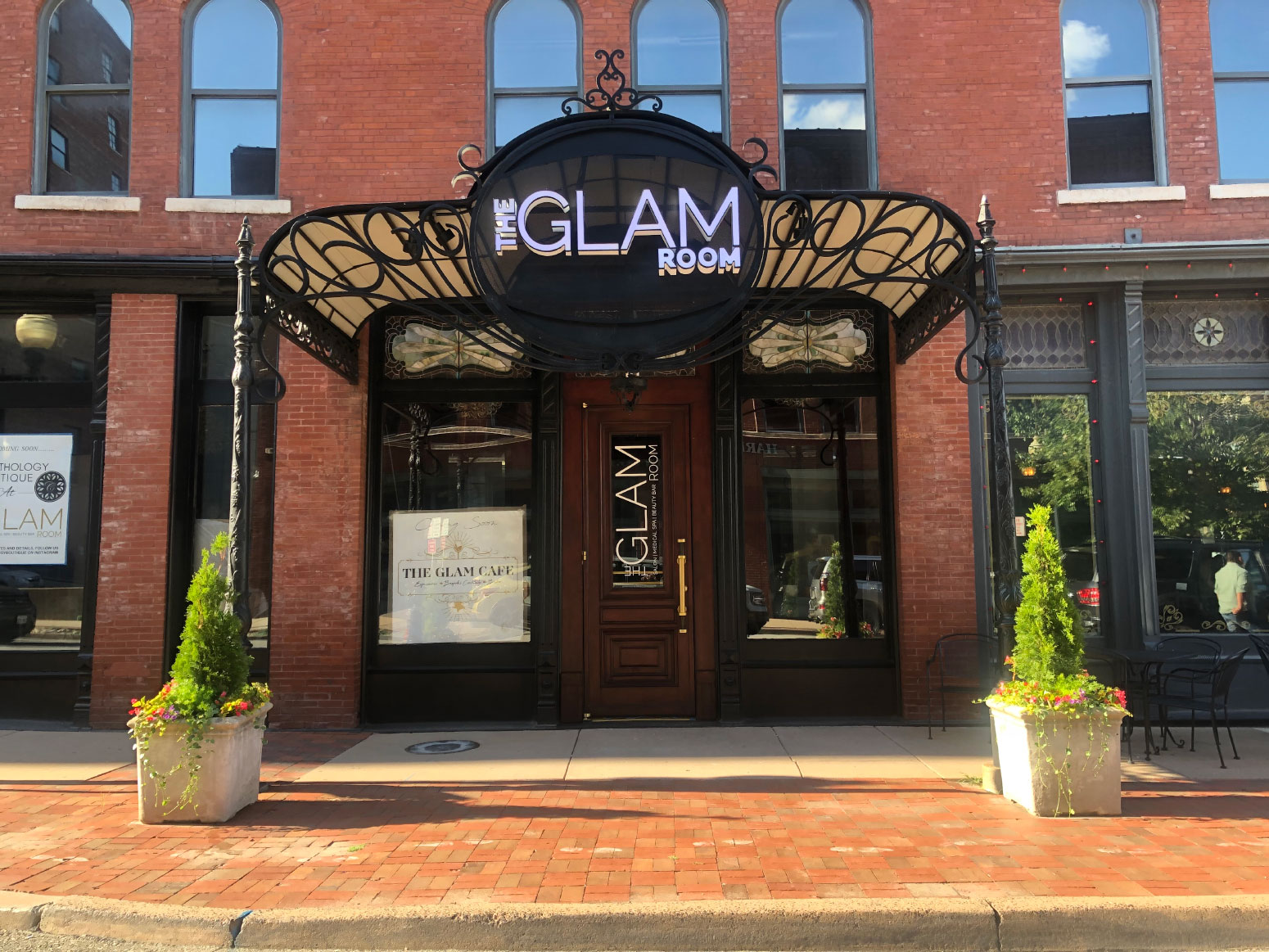 Downtown Businesses like The Glam Room are Blooming